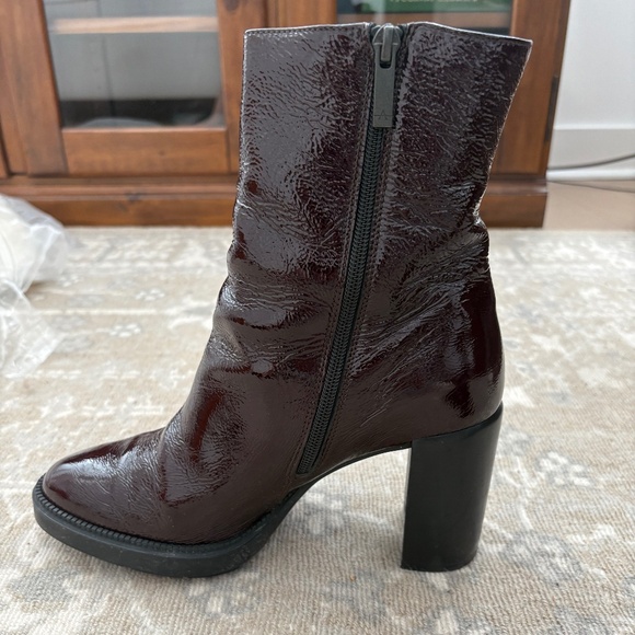Burgundy Patent Leather Platform Aquatalia boots, size 9 - Picture 1 of 6